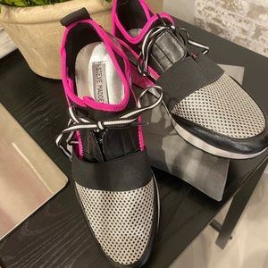 Steve Madden Sneakers